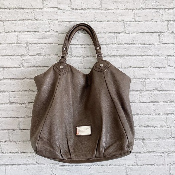 Marc Jacobs Standard Leather Large Shoulder Bag - Picture 1 of 6
